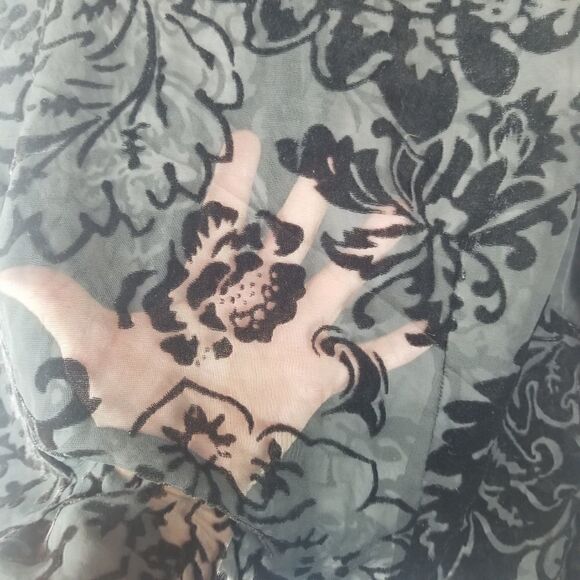 Worthington Semi Sheer Velvety Black Blouse. Sz 12 - Picture 10 of 13